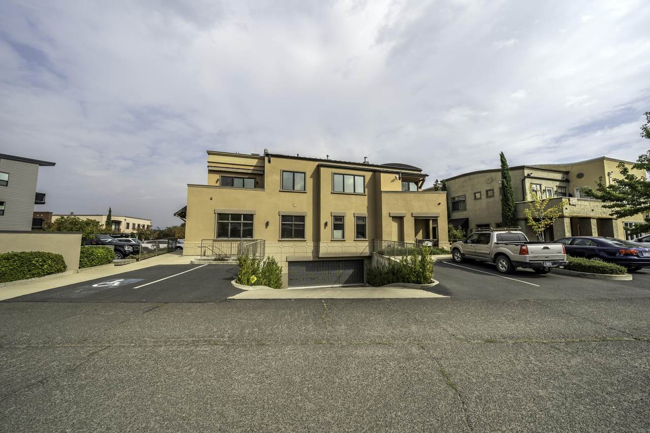 180 Clear Creek Drive - Photo 1