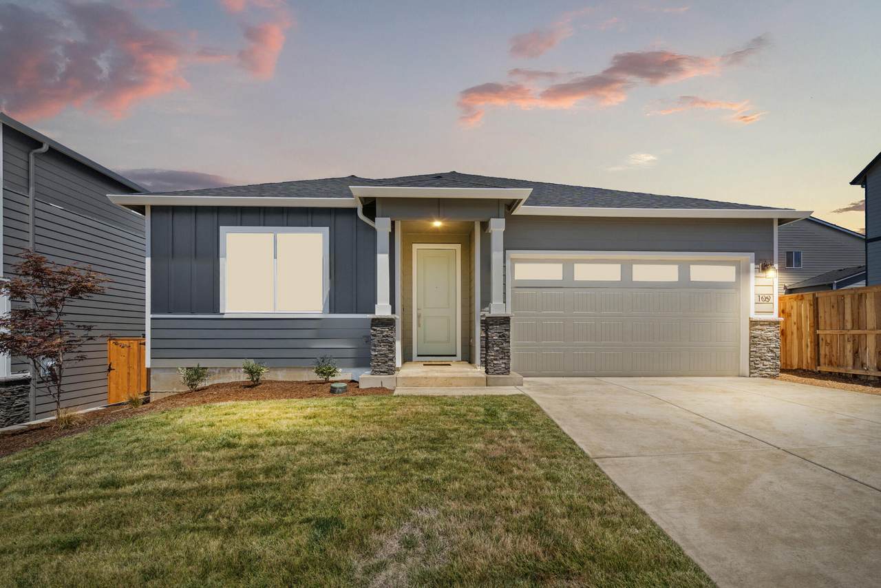 109 Valemont Drive - Photo 1