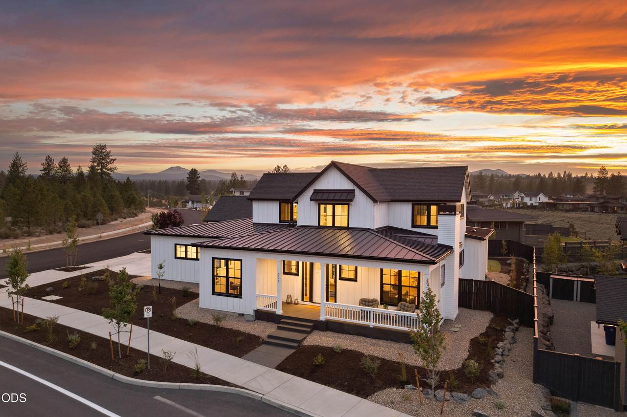 371 Crosby Drive - Photo 1
