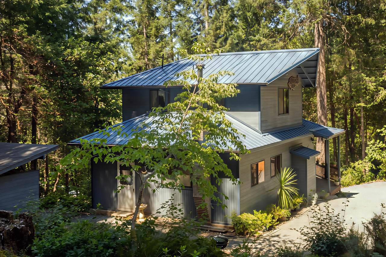 4901 Thompson Creek Road - Photo 1