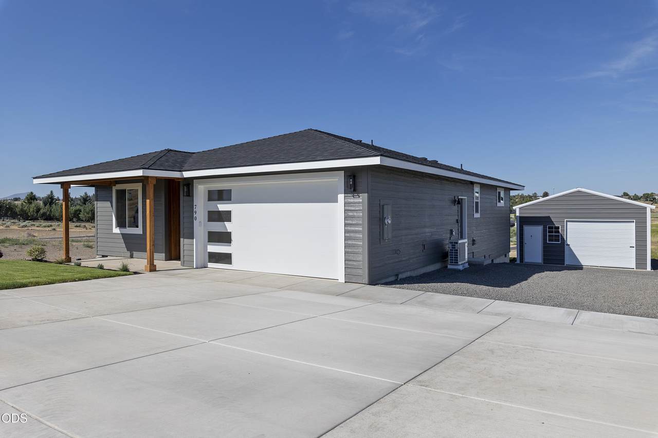 790 Cub Ct. Court - Photo 1