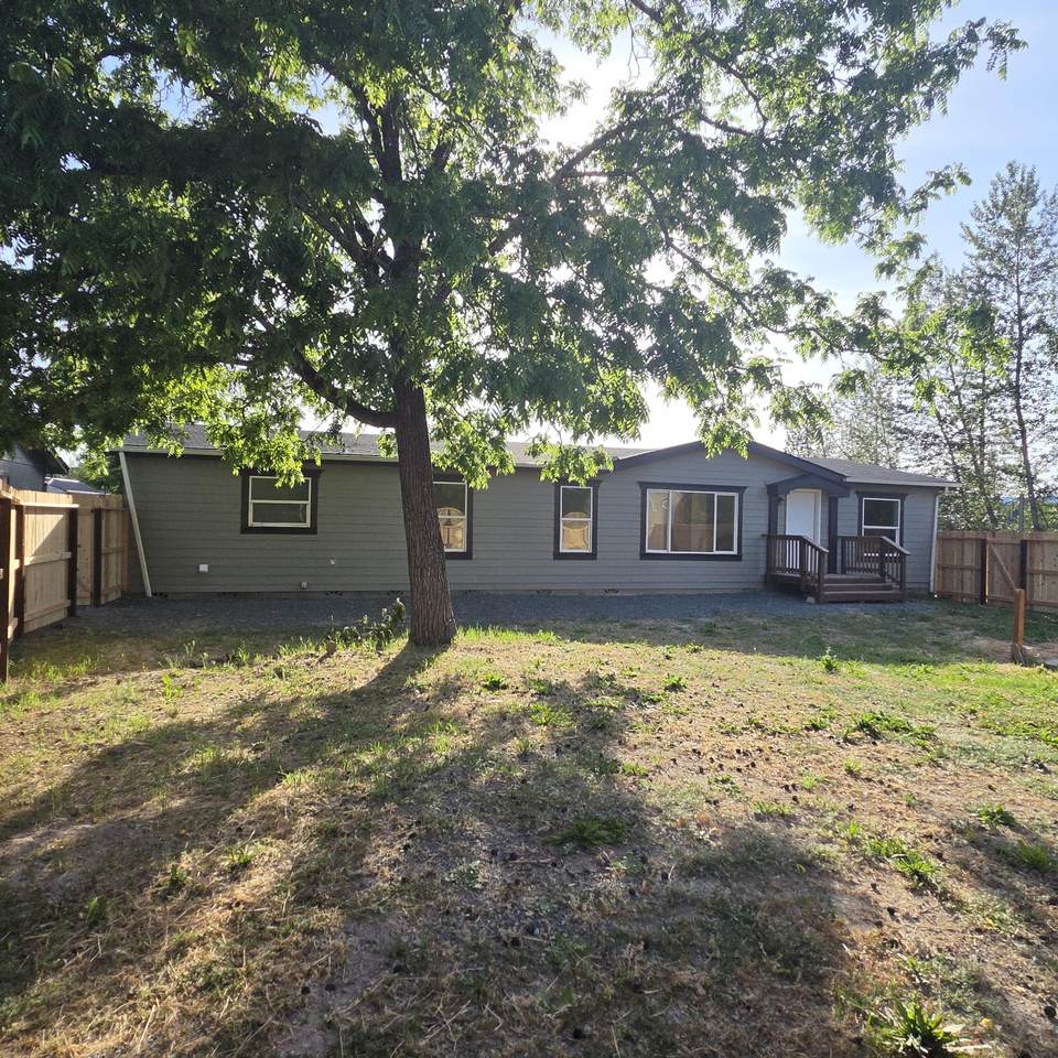 5250 Redwood Avenue - Photo 1
