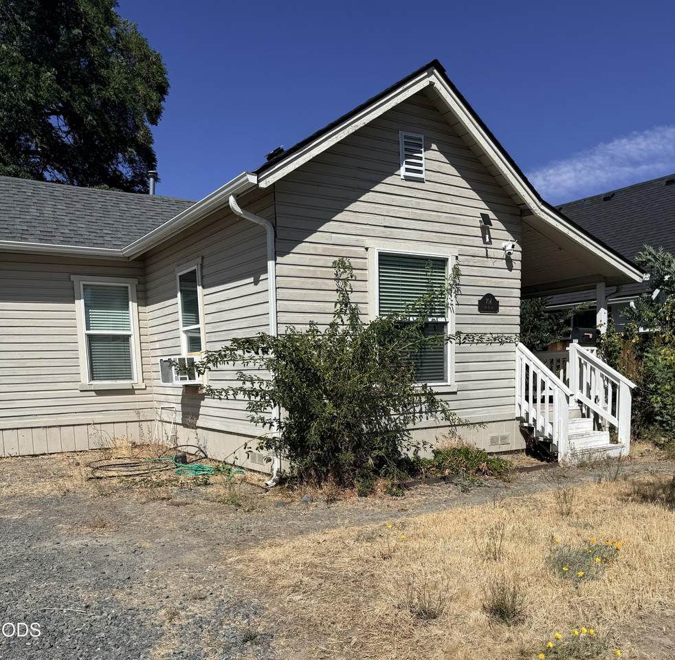 704 K Street - Photo 1
