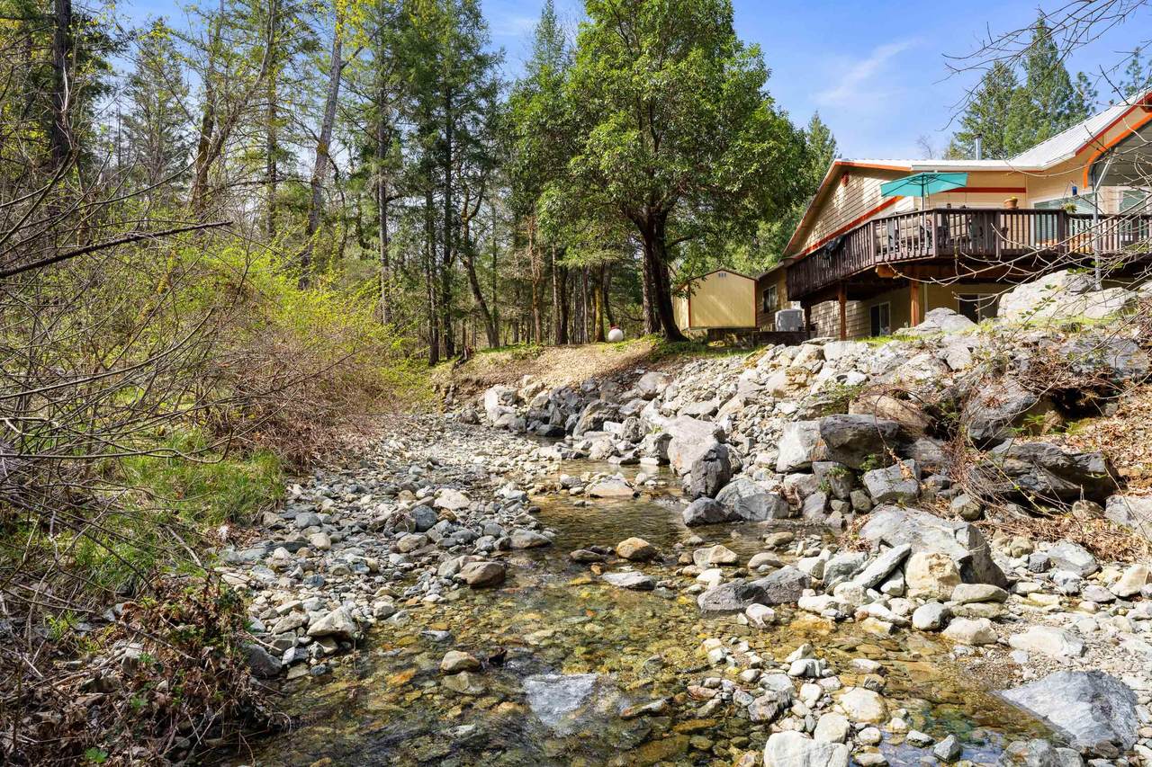 8081 Evans Creek Road - Photo 1