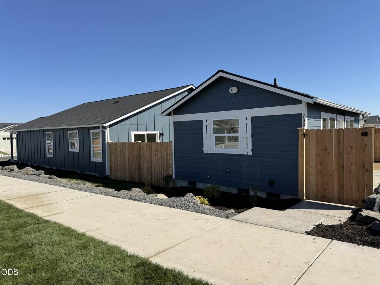553 Mitchell Street - Photo 1