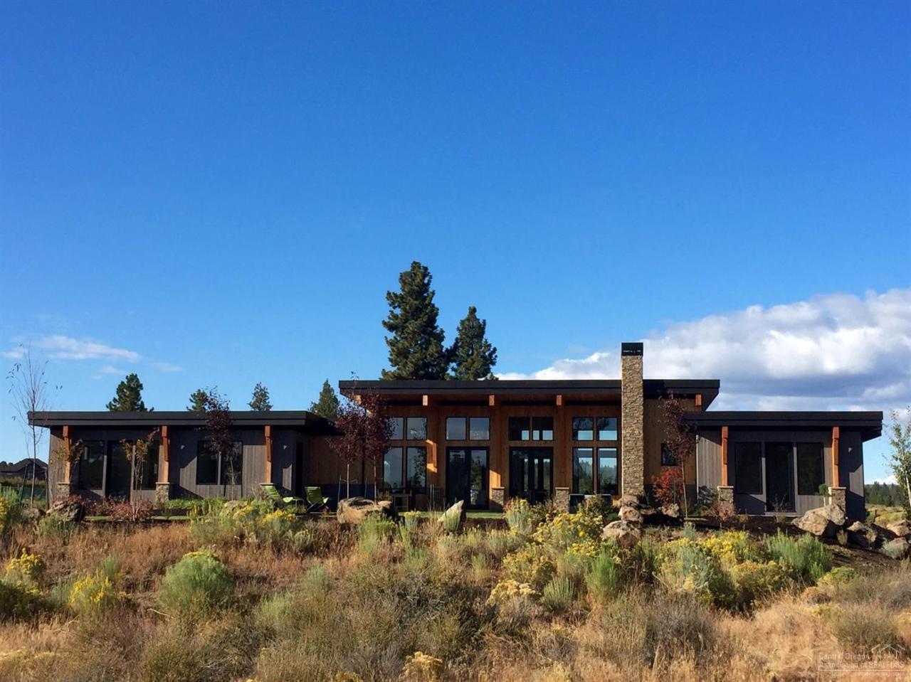 61672 Hosmer Lake Drive, Bend, OR 97702 (MLS #201602515) :: Birtola Garmyn High Desert Realty