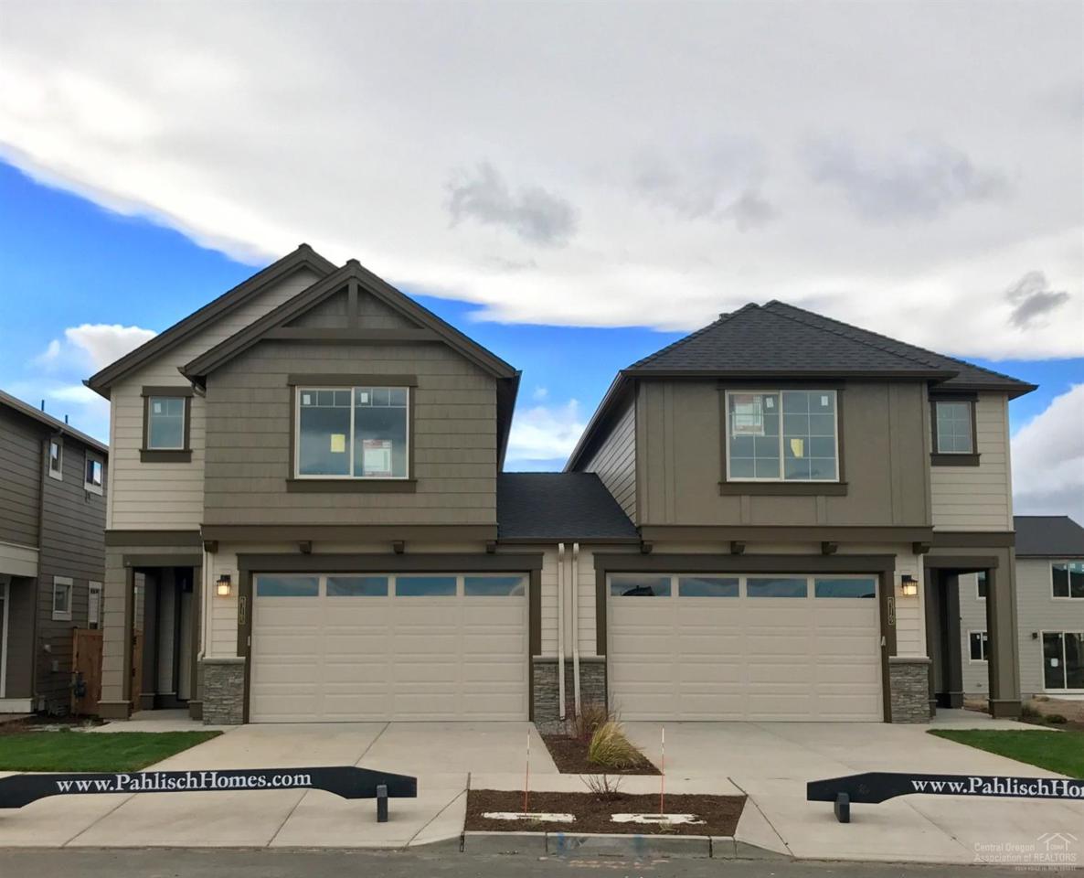 63169 NE Hadley Place, Bend, OR 97701 (MLS #201608374) :: Birtola Garmyn High Desert Realty