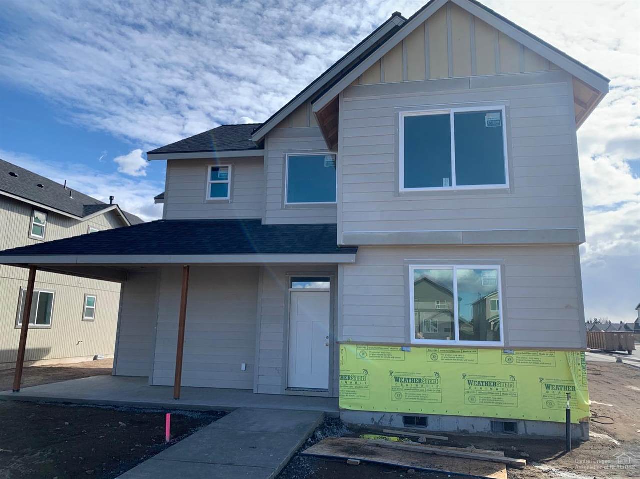 60 Hemlock Avenue - Photo 1
