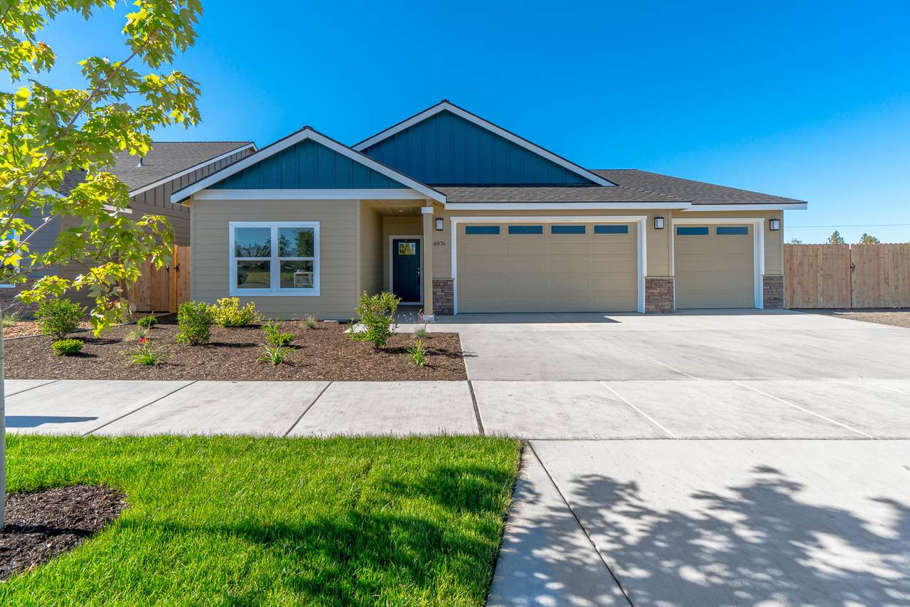 4876 Zenith Avenue - Photo 1