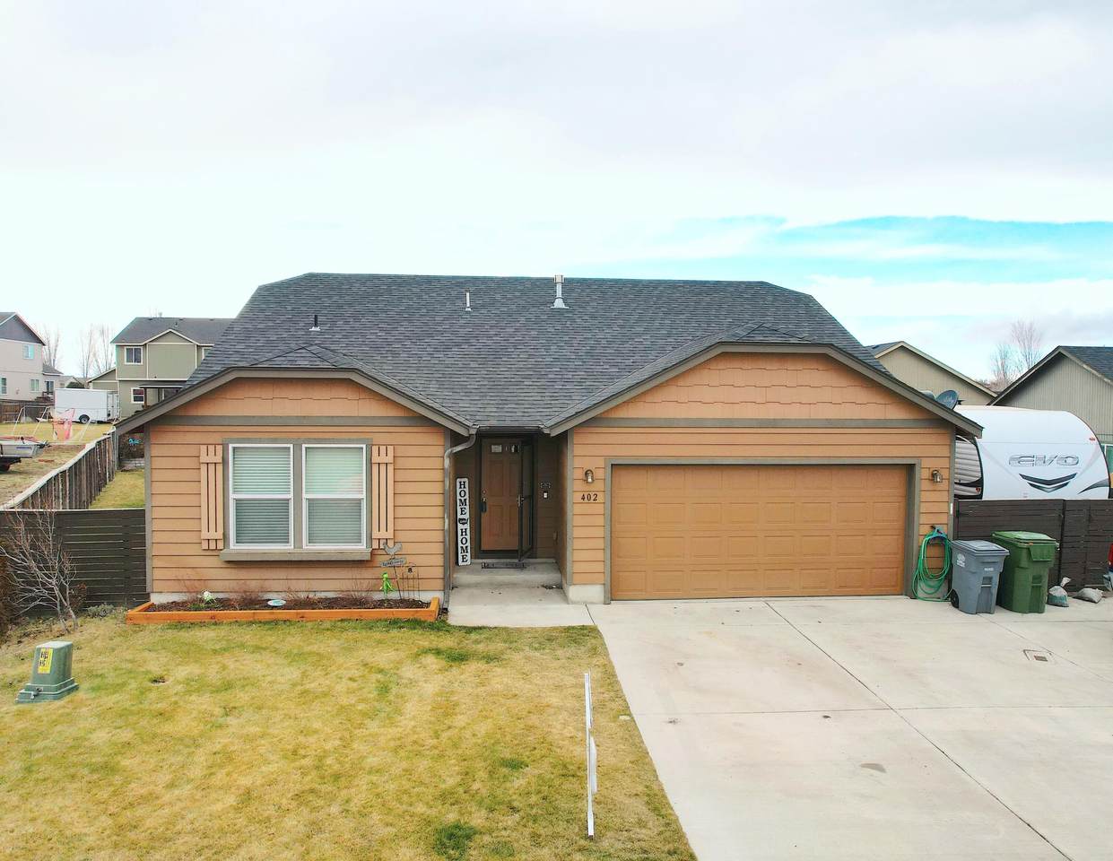 402 Orchid Court - Photo 1