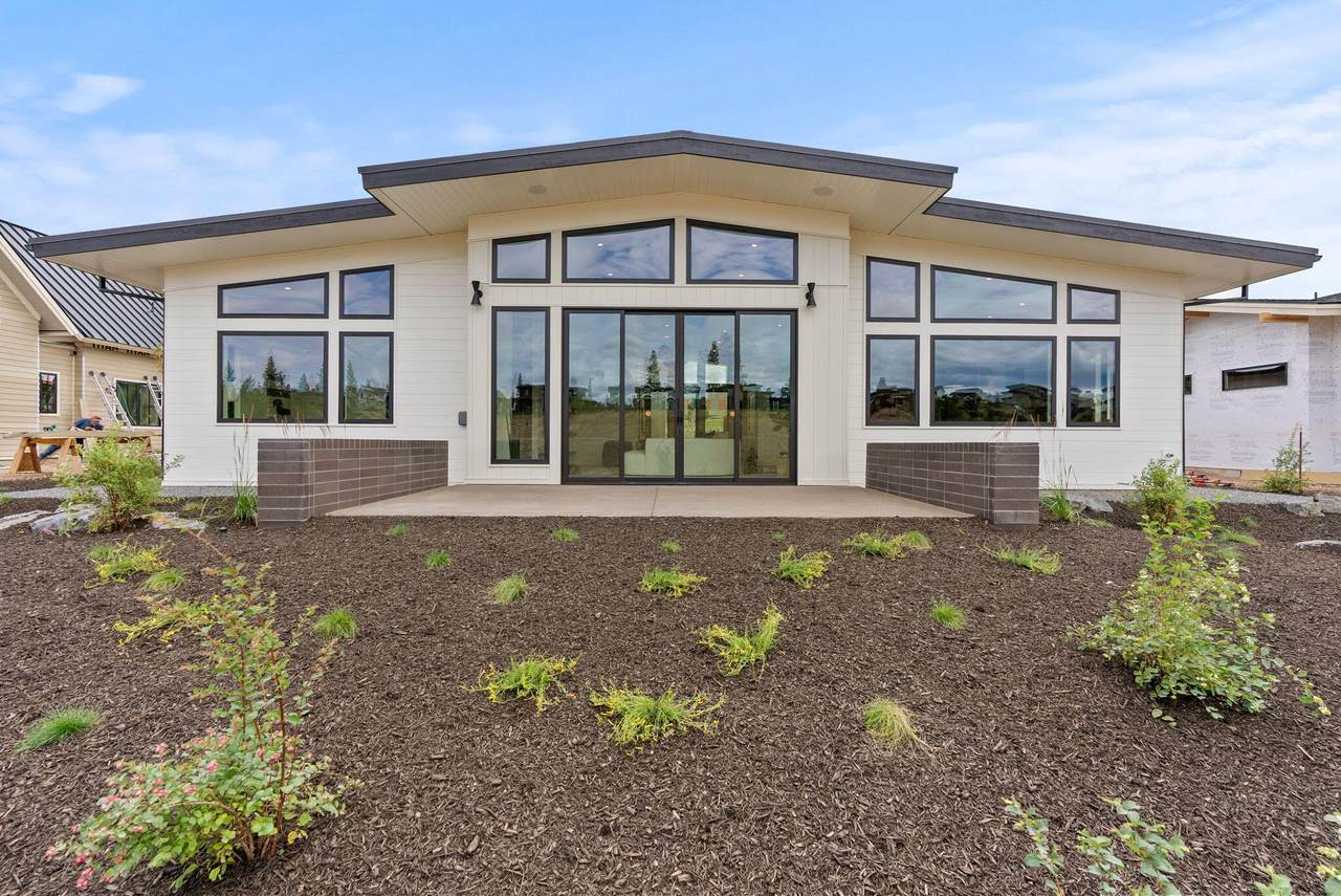 3122 Crossing Drive - Photo 1