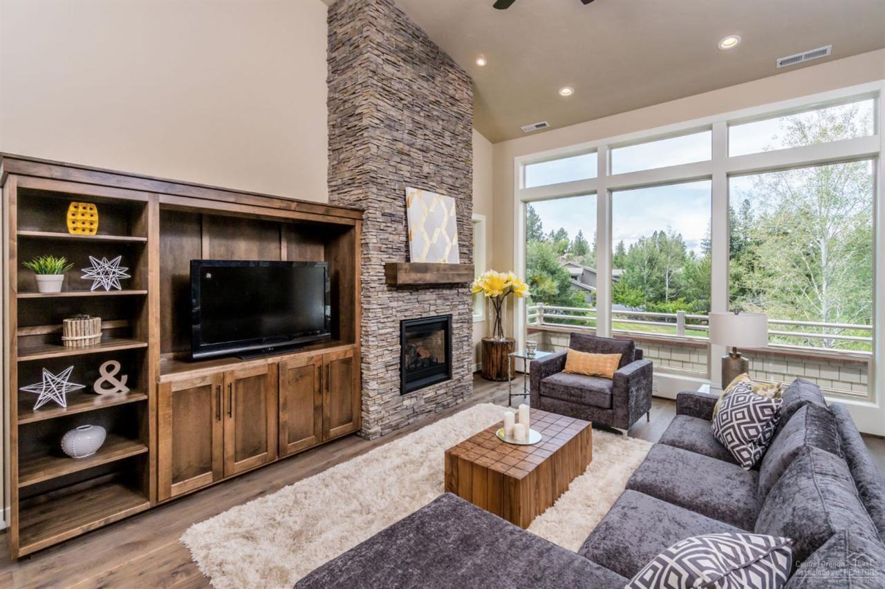 19578 Painted Ridge Loop #15, Bend, OR 97702 (MLS #201601946) :: Birtola Garmyn High Desert Realty