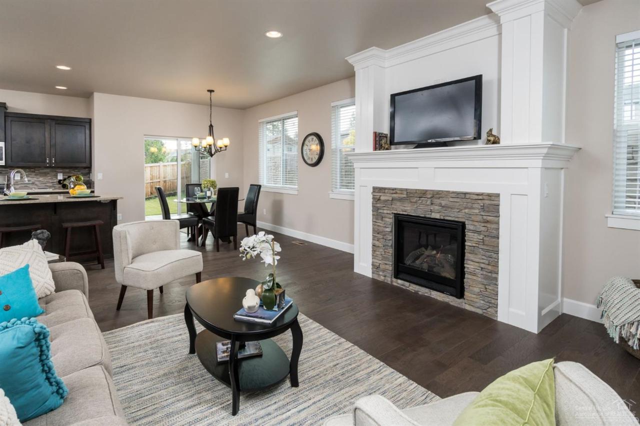 61380 Sunbrook Drive, Bend, OR 97702 (MLS #201603096) :: Birtola Garmyn High Desert Realty