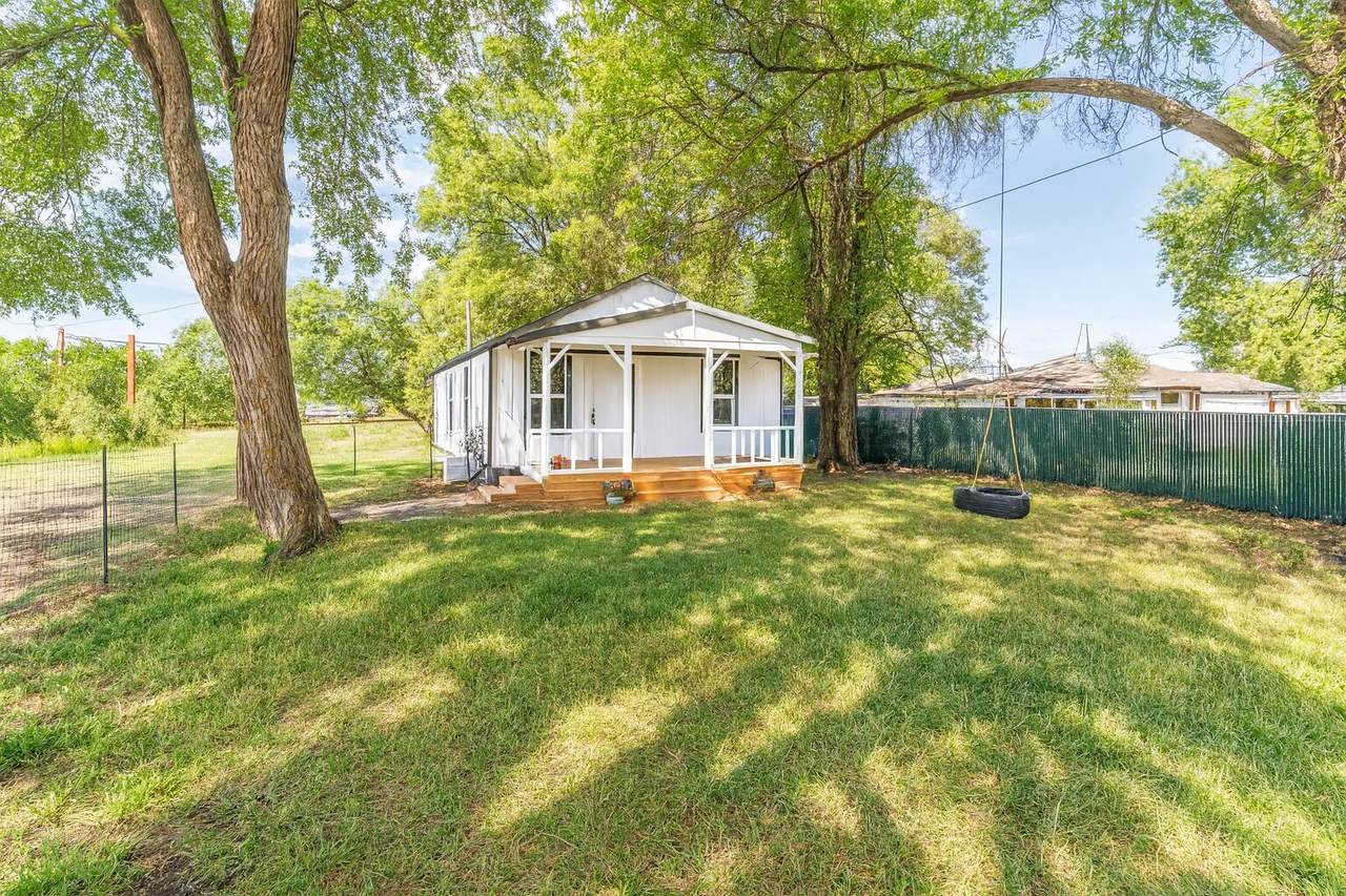 1298 Harwood Street - Photo 1