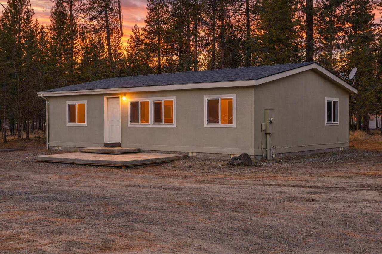 152224 Silver Spur Road - Photo 1