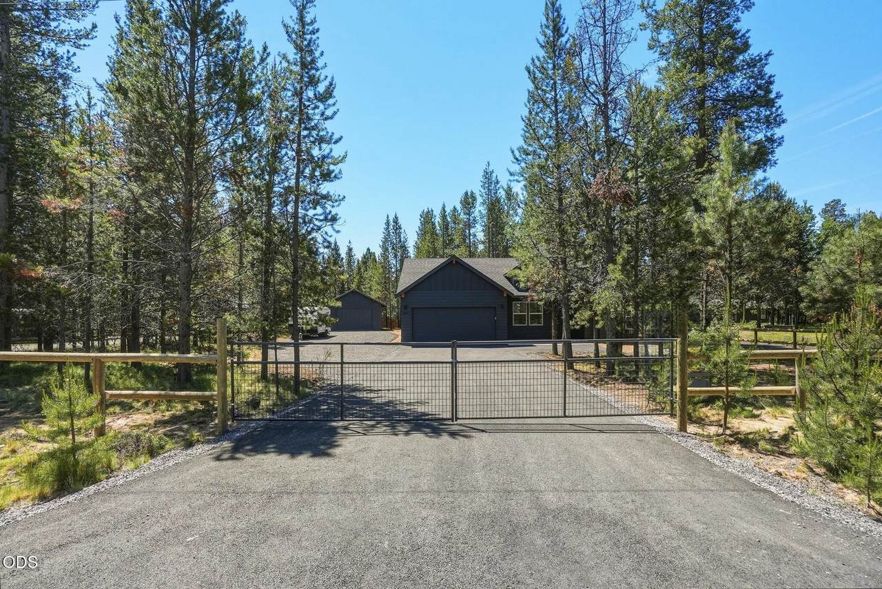 https://bt-photos.global.ssl.fastly.net/coar/1280_boomver_6_220221725-2.jpg