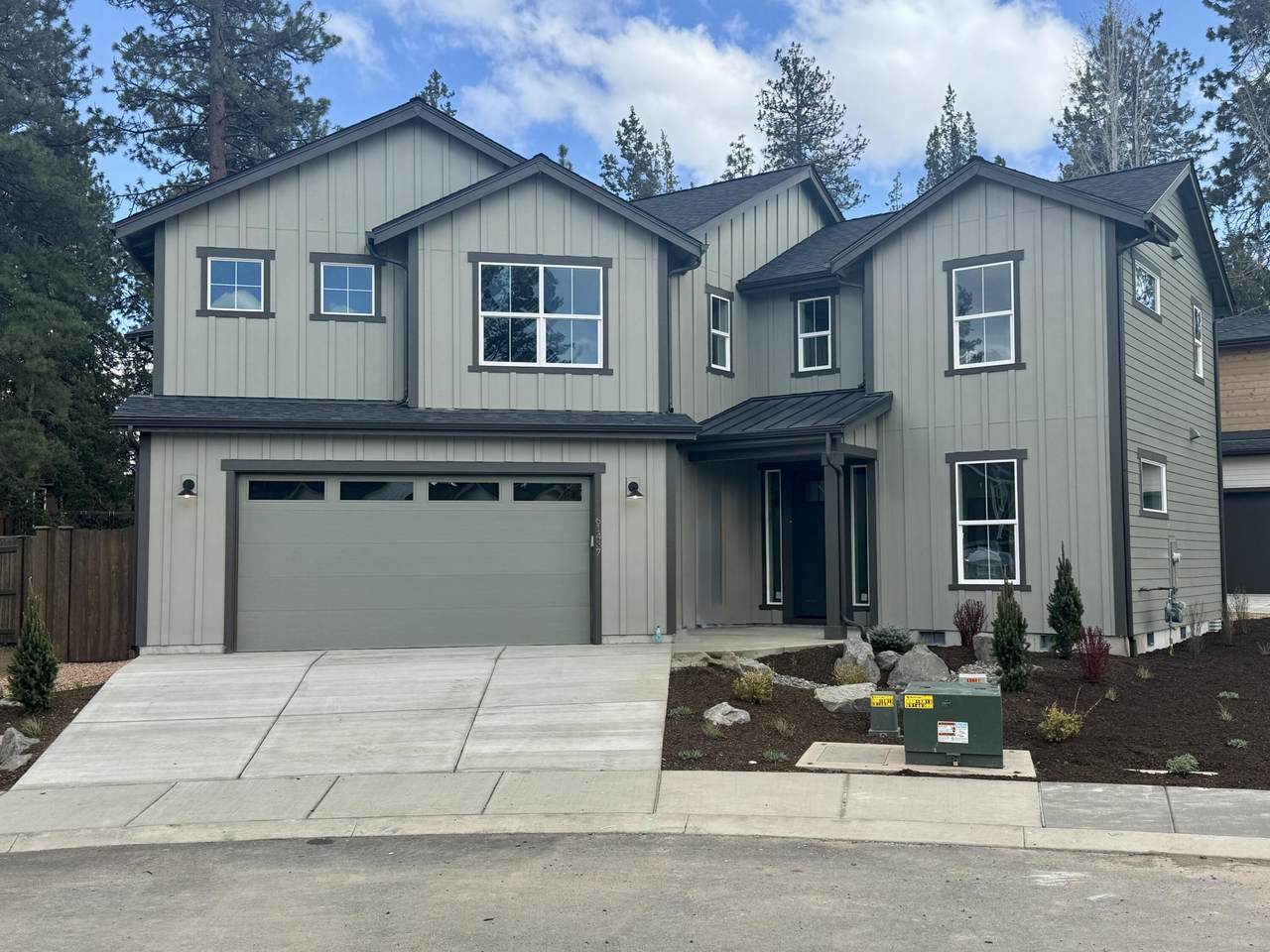 61437 Daybreak Court - Photo 1