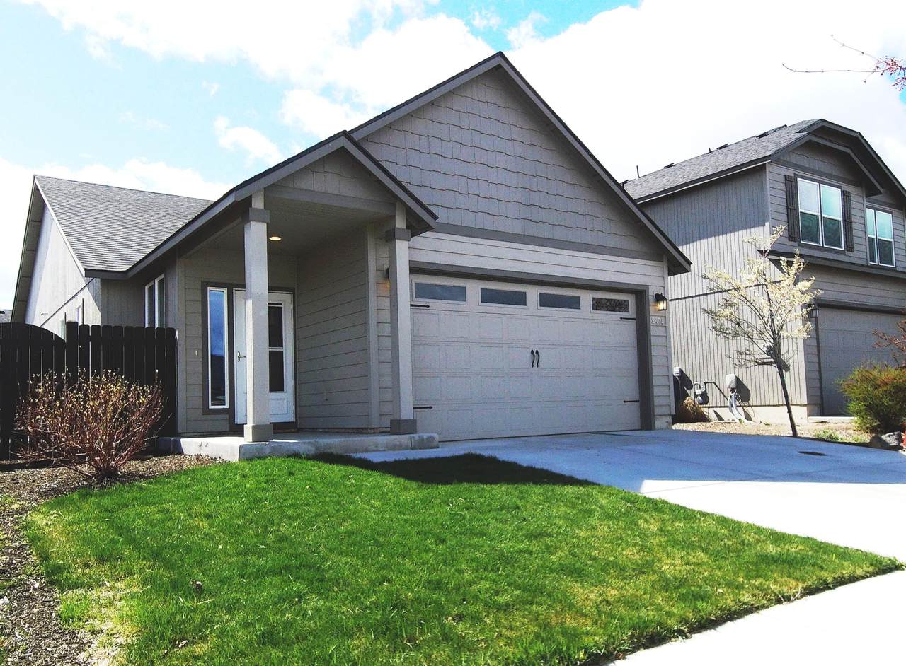 2474 Kingwood Avenue - Photo 1
