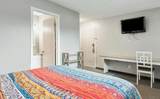 1565 Wall Street - Photo 18