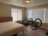 1827 Summers Lane - Photo 6