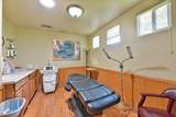 993 Siskiyou Boulevard - Photo 12
