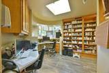 993 Siskiyou Boulevard - Photo 8