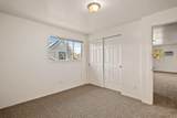 421 Burgess Street - Photo 19