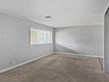 10428 Preddy Avenue - Photo 3
