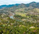 4433 Rogue River Highway - Photo 32