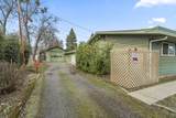 240 Rogue River Avenue - Photo 5