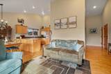 568 Jefferson Avenue - Photo 5
