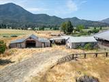 1518 Upper Applegate Road - Photo 32