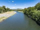 7827 Rogue River Highway - Photo 34