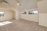 9949 Geneva View Road - Photo 14