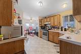 2248 Evan Way - Photo 6
