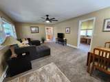 160 E Street - Photo 2