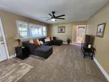 160 E Street - Photo 4