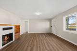 933 Dakota Avenue - Photo 10
