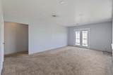 2368 Redwood Avenue - Photo 3