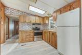 205 Lynn Boulevard - Photo 17
