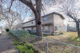 711 Burgess Street - Photo 2