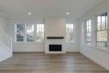 640 Lillian Lane - Photo 7