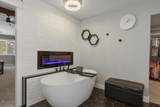 9536 Kestrel Road - Photo 55