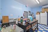 18090 Redwood Highway - Photo 16
