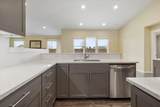 2433 Hazelwood Avenue - Photo 11