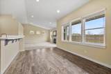 2433 Hazelwood Avenue - Photo 15