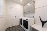 2424 Crossing Drive - Photo 17