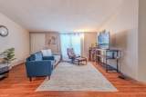 2552 Thorn Oak Drive - Photo 4