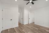 221 Christopher Way - Photo 14