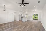 221 Christopher Way - Photo 5